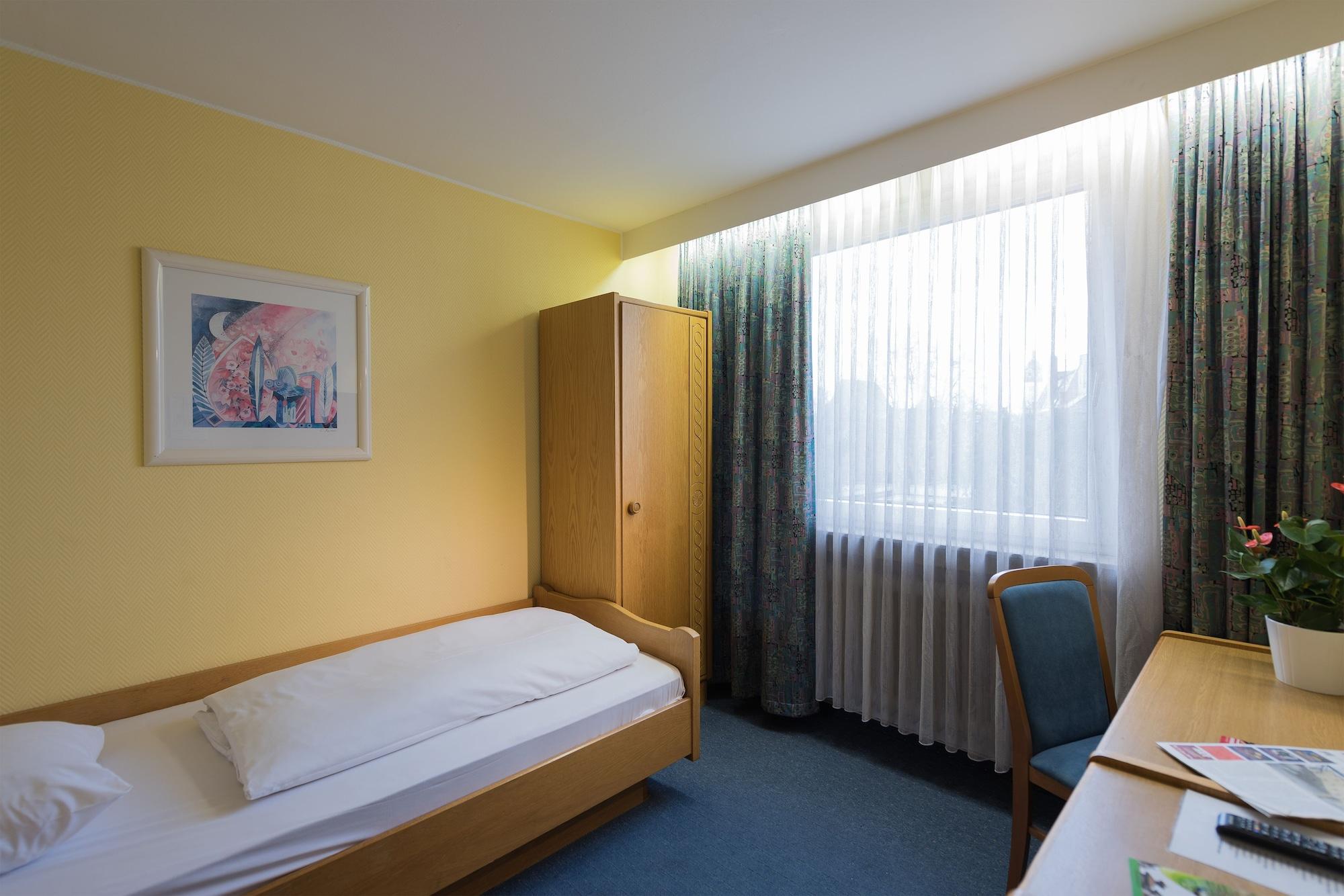 Tagungshotel Hoechster Hof Frankfurt am Main Exterior foto